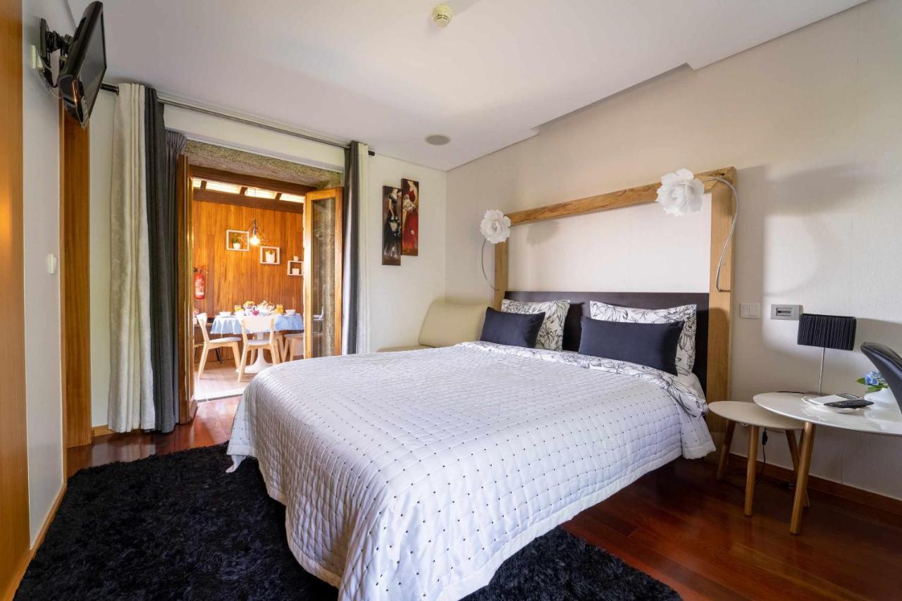 Casas Casal Do Carvalhal - Agroturismo Amares Ngoại thất bức ảnh